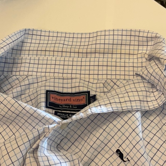Men’s Vineyard Vines Whale Shirt - Picture 4 of 4
